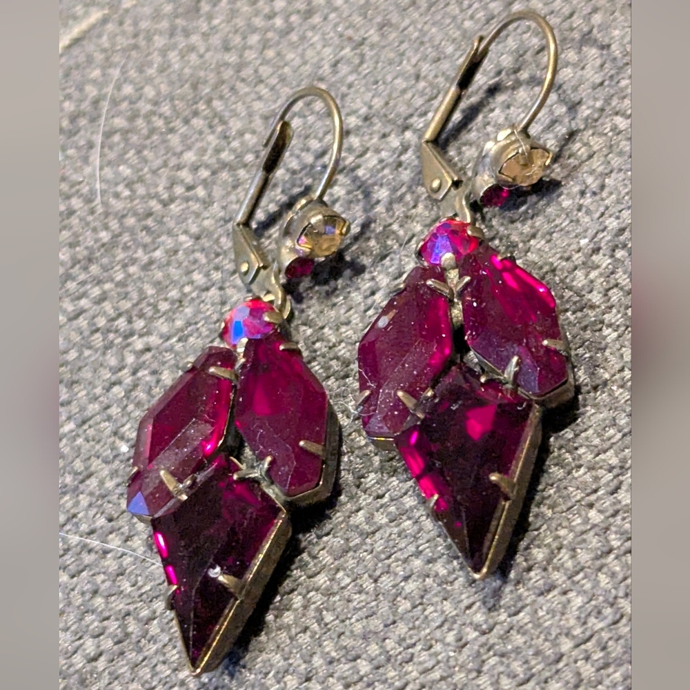 Sorrelli Deep Fuchsia Crystal Leaf Drop Earrings - Picture 2 of 3